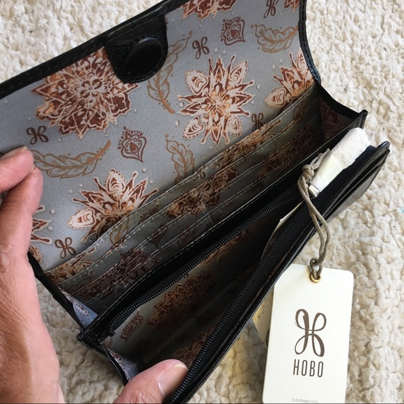 NWT Hobo Brianna Leather Wallet - Picture 3 of 6